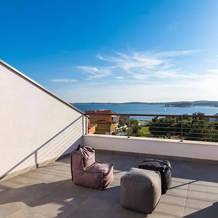 Penthouse By The Sea 18 Medolino
