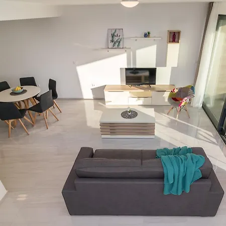 Penthouse By The Sea 18 Appartamento