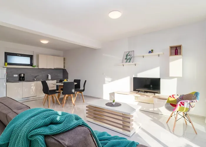 Penthouse By The Sea 18