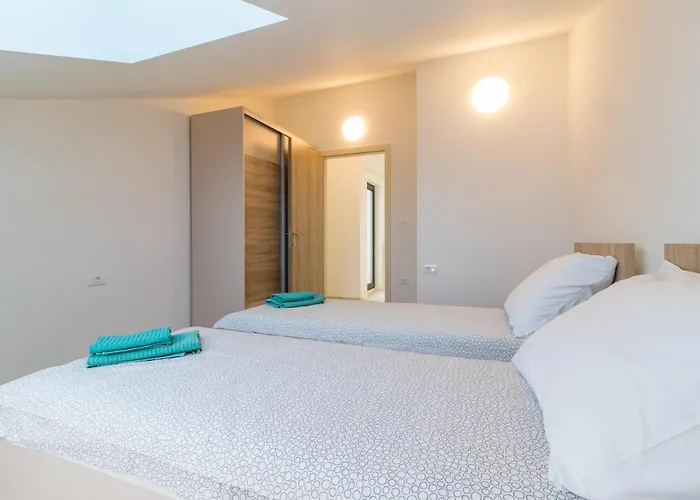Penthouse By The Sea 18