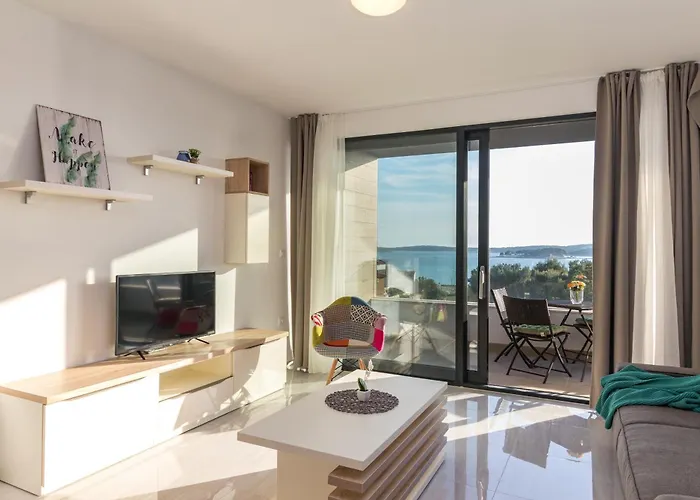 Penthouse By The Sea 18