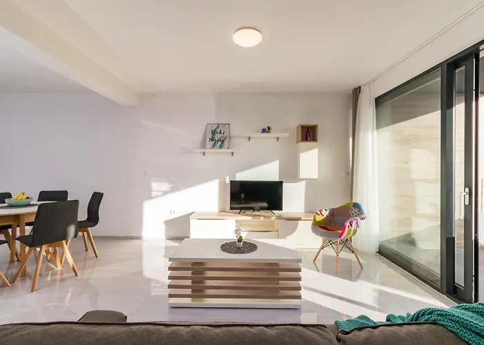 아파트 Penthouse By The Sea 18 메덜린